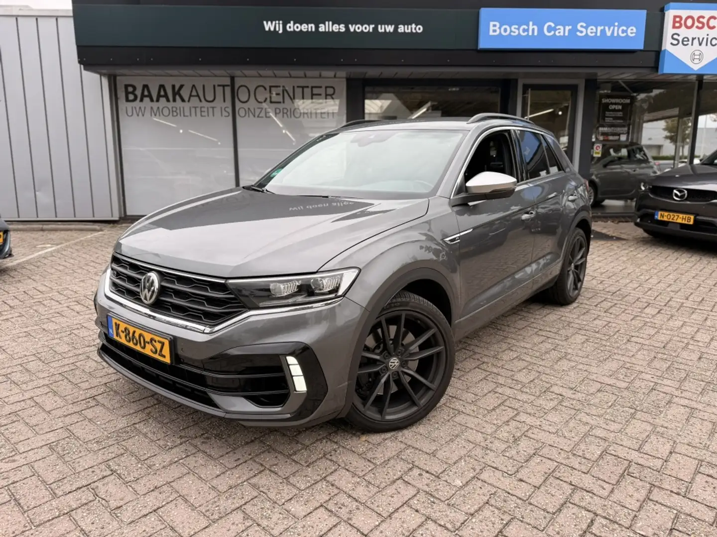 Volkswagen T-Roc 2.0 TSI 4Motion R | 300PK | DSG | Virtual | Navi Grijs - 1