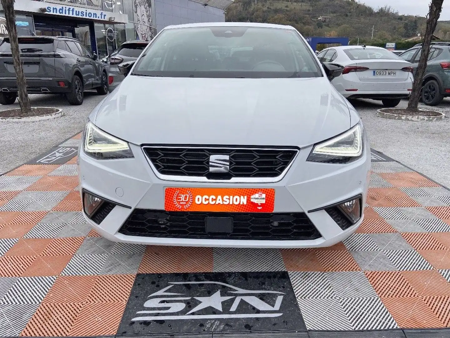 SEAT Ibiza 1.0 TSI 110 BV6 FR GPS Caméra Cockpit Blanc - 2