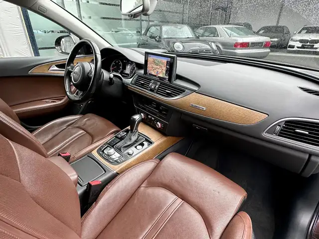 Audi A6 view 14
