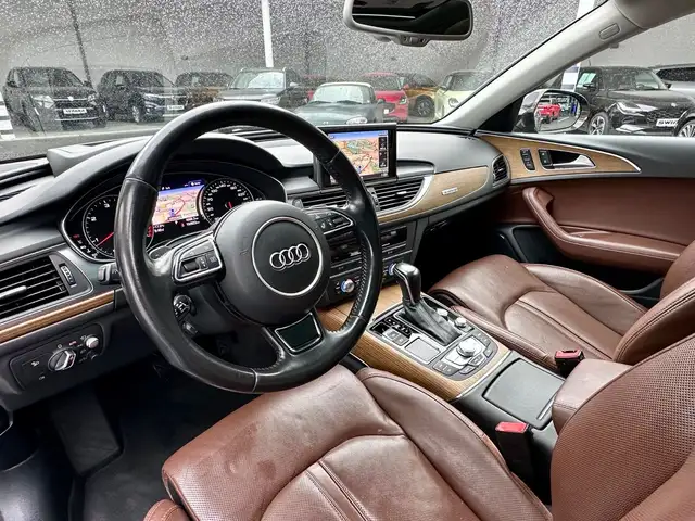 Audi A6 view 12