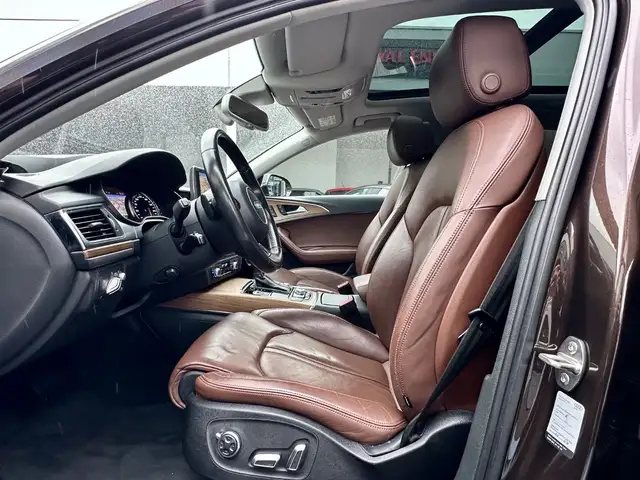 Audi A6 view 11
