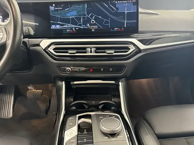 BMW 3 Series view 17