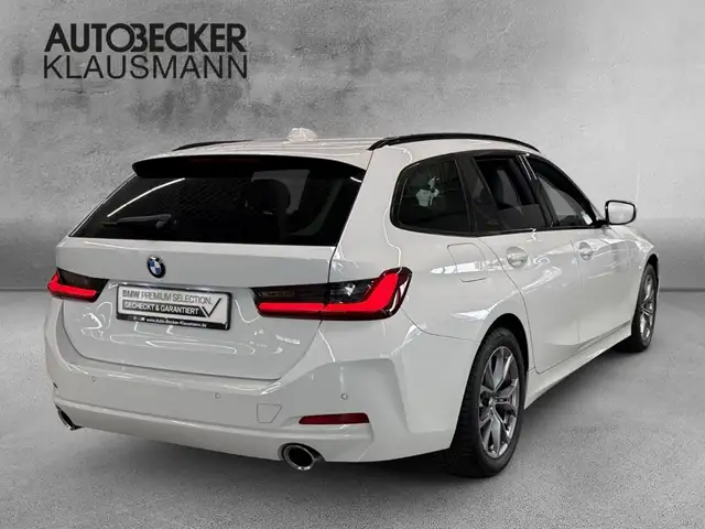 BMW 3 Series view 2