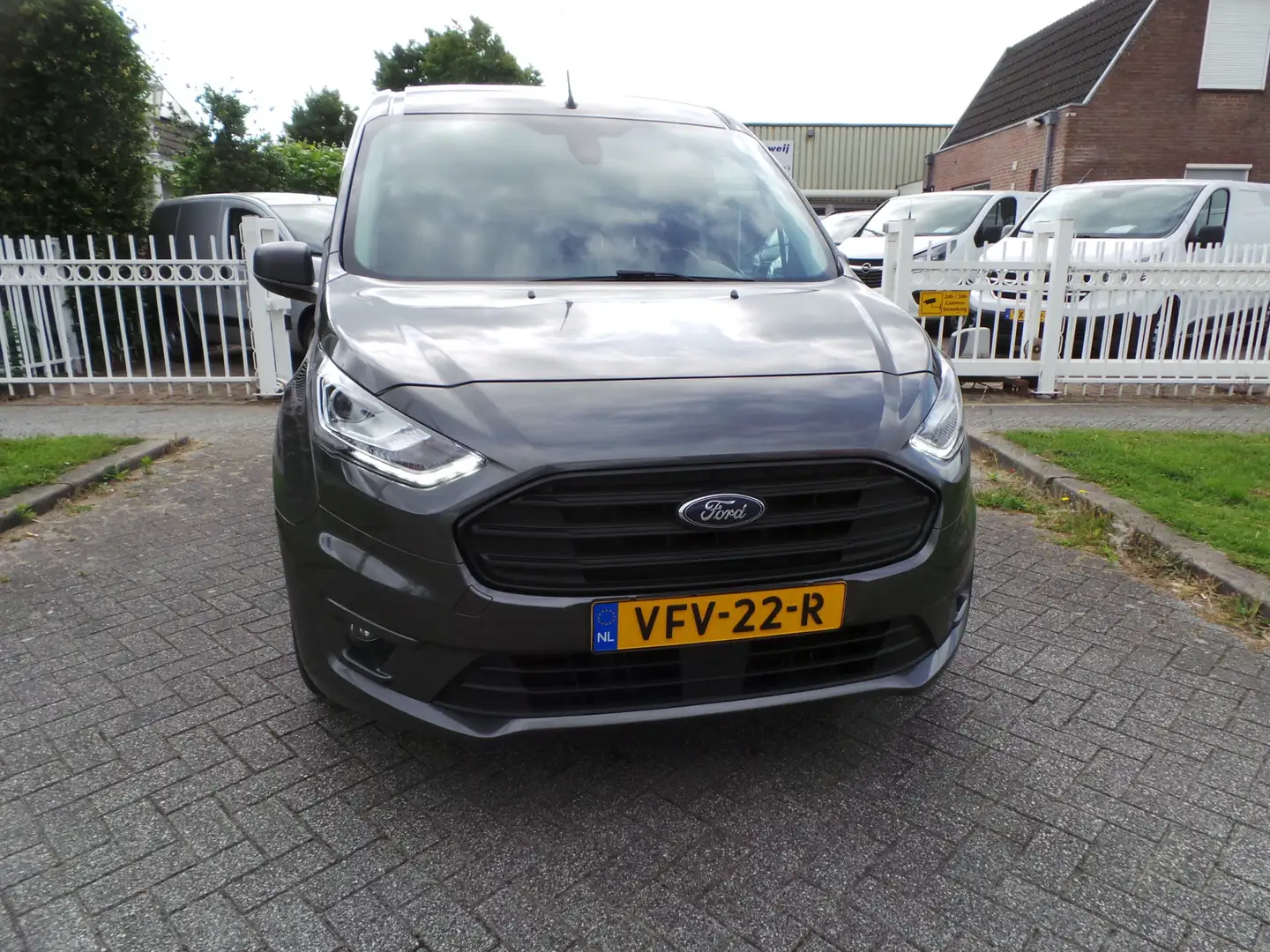 Ford Transit Connect 1.5 EcoBlue 120pk L1 Airco,Cruise,Navi,Pdc,Camera, Grijs - 2