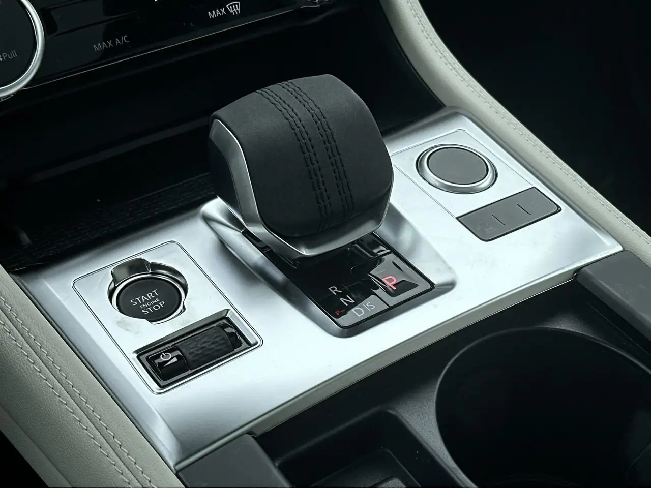 Jaguar F-Pace снимка Jaguar F-Pace