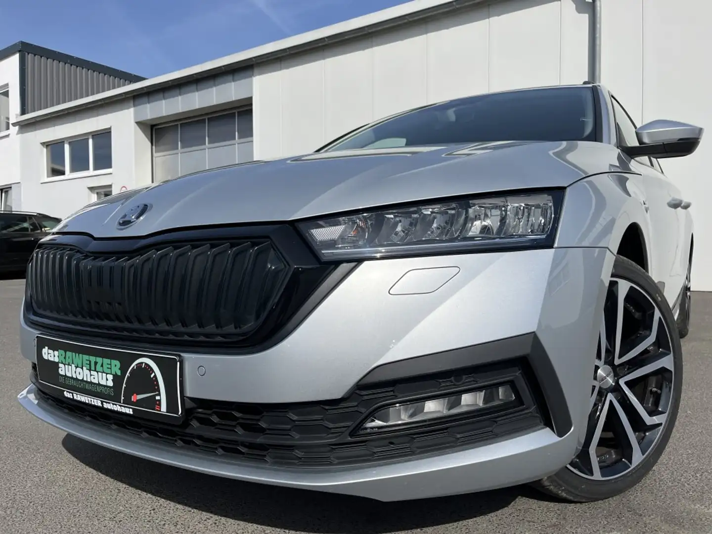 Skoda Octavia Combi 2.0 TDI Clever RS Optik 150€ m. 20% Anzahl Silber - 1