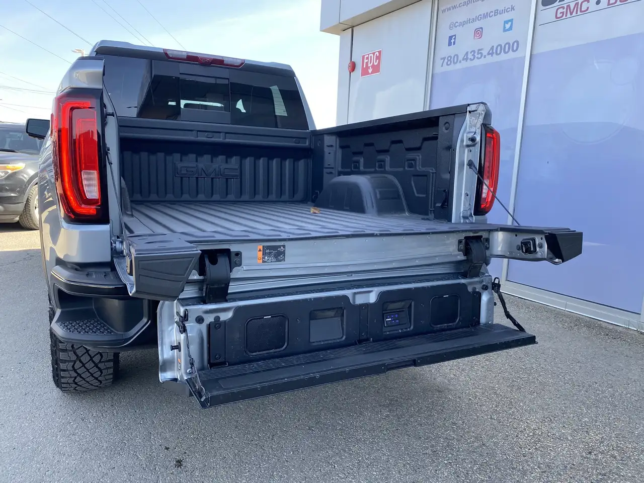 GMC Sierra 1500 снимка GMC Sierra 1500