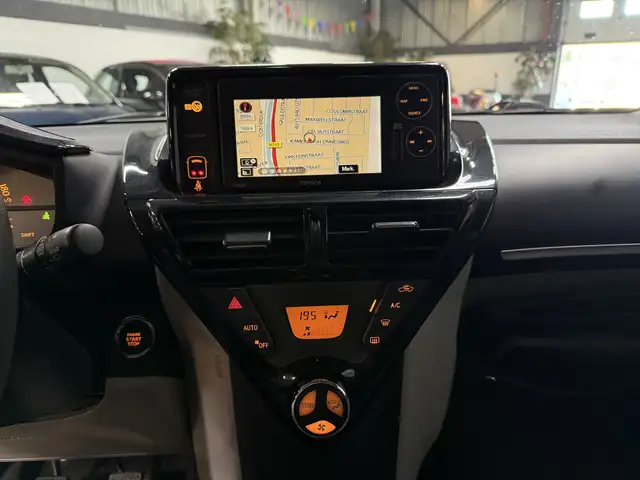 Toyota IQ view 8