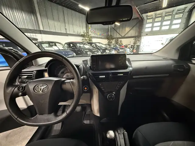 Toyota IQ view 7