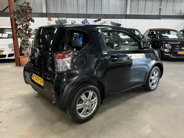 Toyota IQ view 3