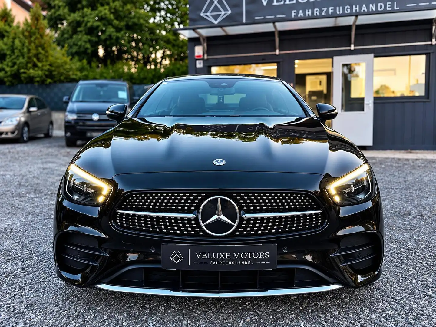 Mercedes-Benz E 200 E 200 (238.380) Schwarz - 2
