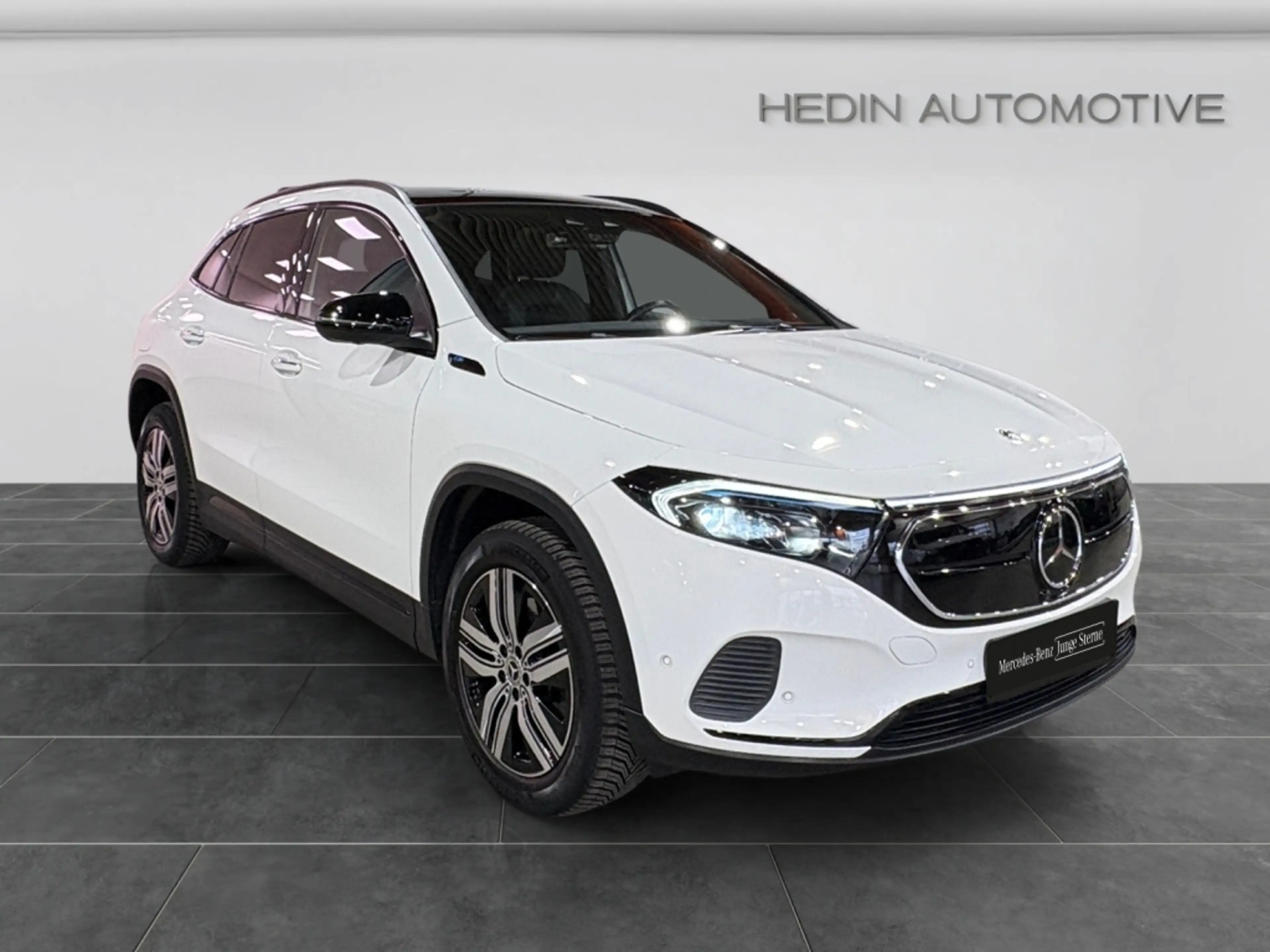 Mercedes-Benz EQA 250 — photo 8