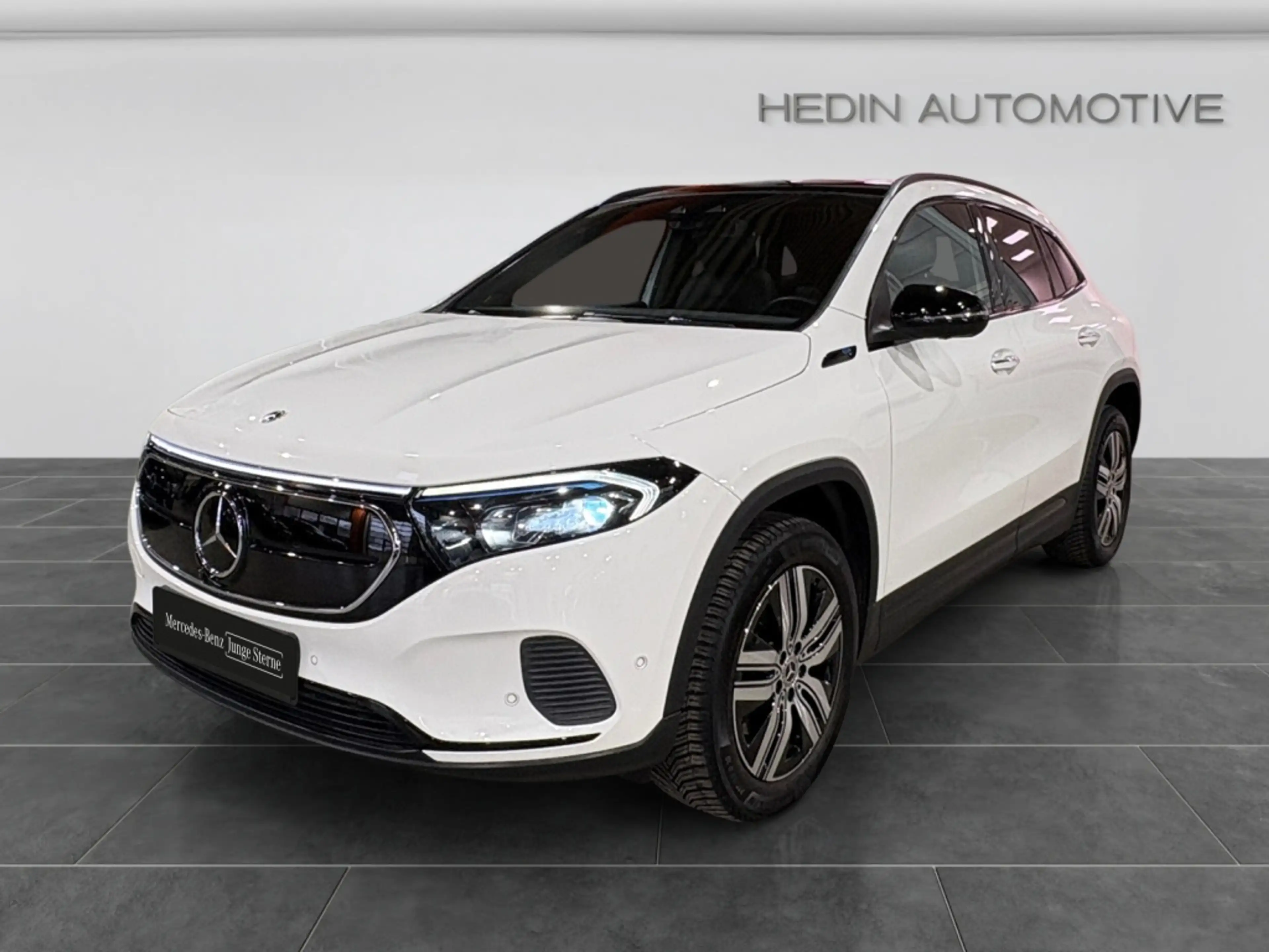 Mercedes-Benz EQA 250 — photo 2