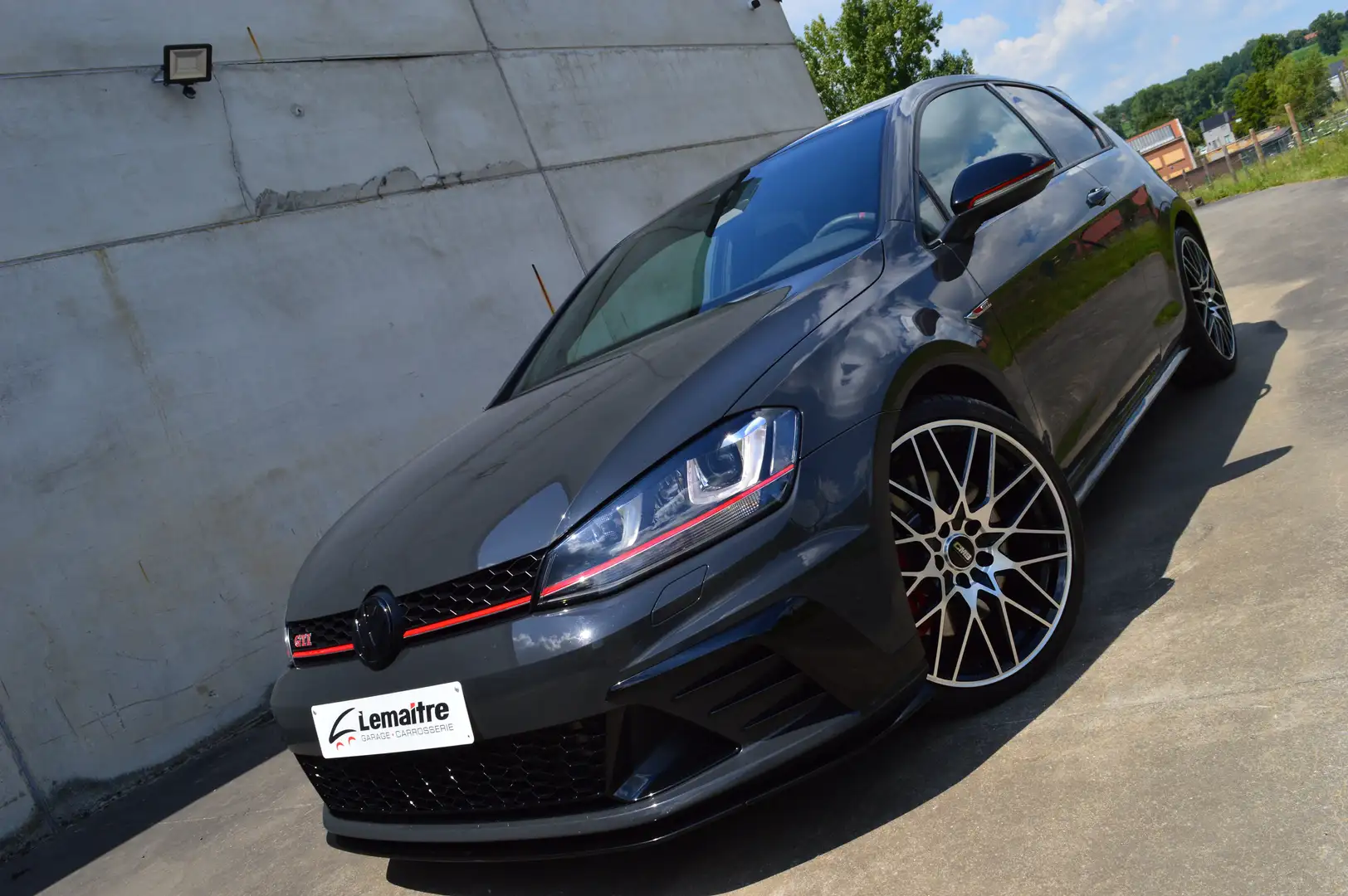 Volkswagen Golf GTI Golf GTI Clubsport DSG 265Pk /CARPLAY/ DCC/ DYNAUD Grijs - 1