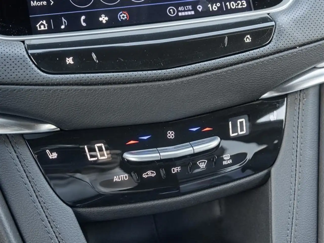Cadillac XT5 снимка Cadillac XT5