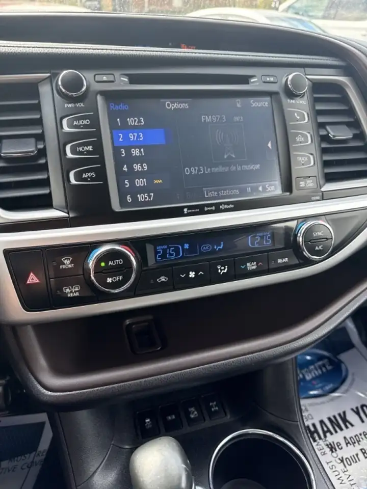 Toyota Highlander снимка Toyota Highlander