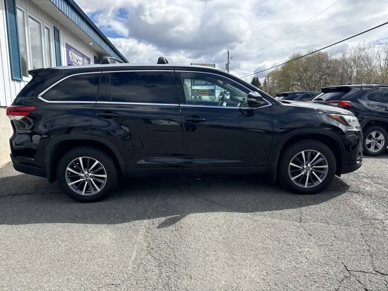Toyota Highlander снимка Toyota Highlander
