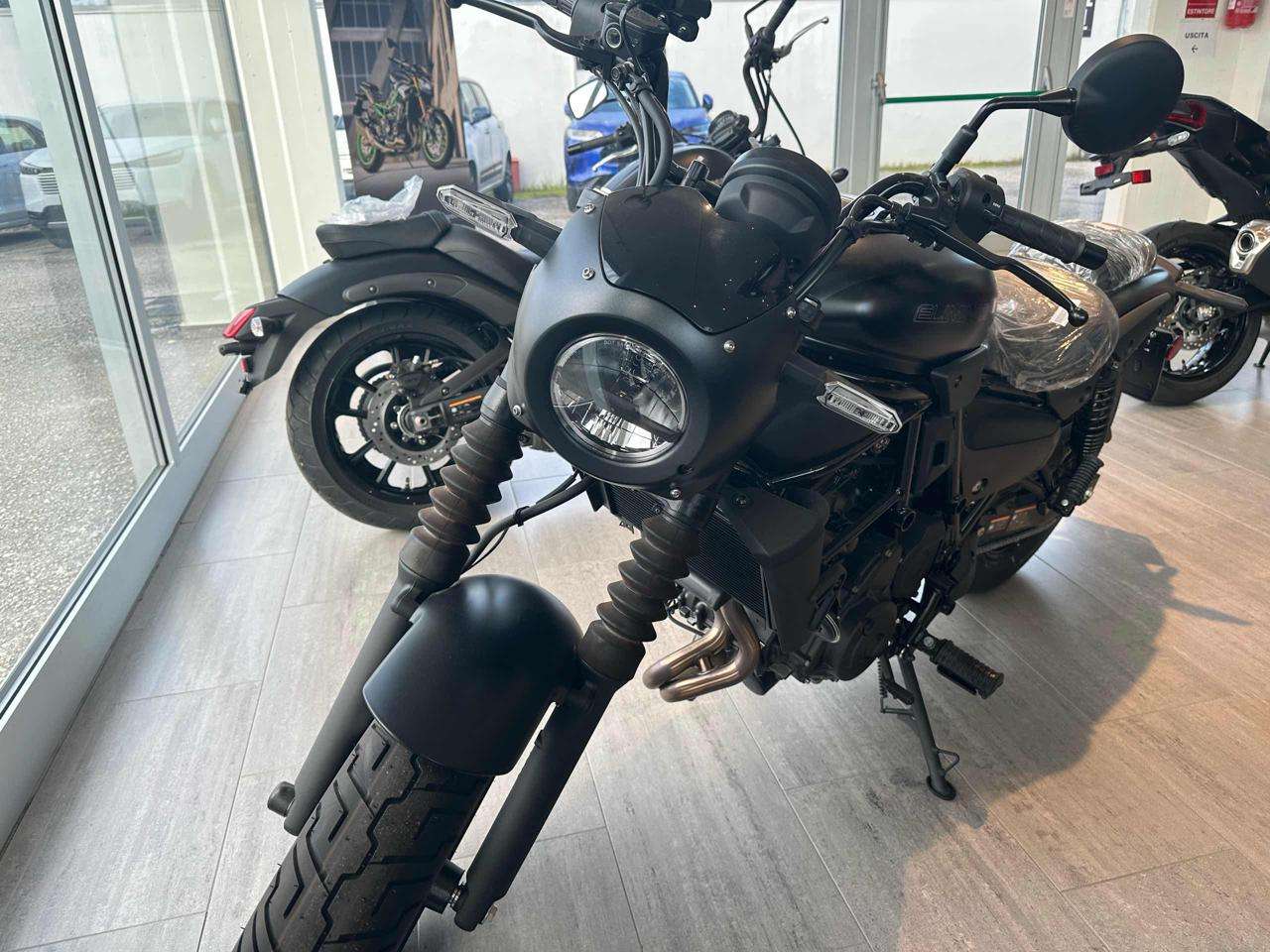 Kawasaki Eliminator 500 SE ELIMINATOR 500 SE