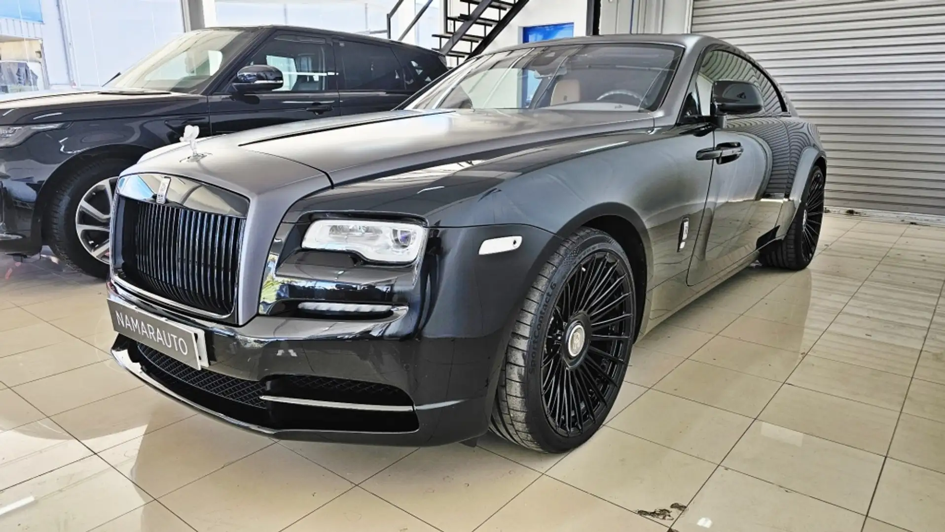 Rolls-Royce Wraith 6.6 V12 Чорний - 1