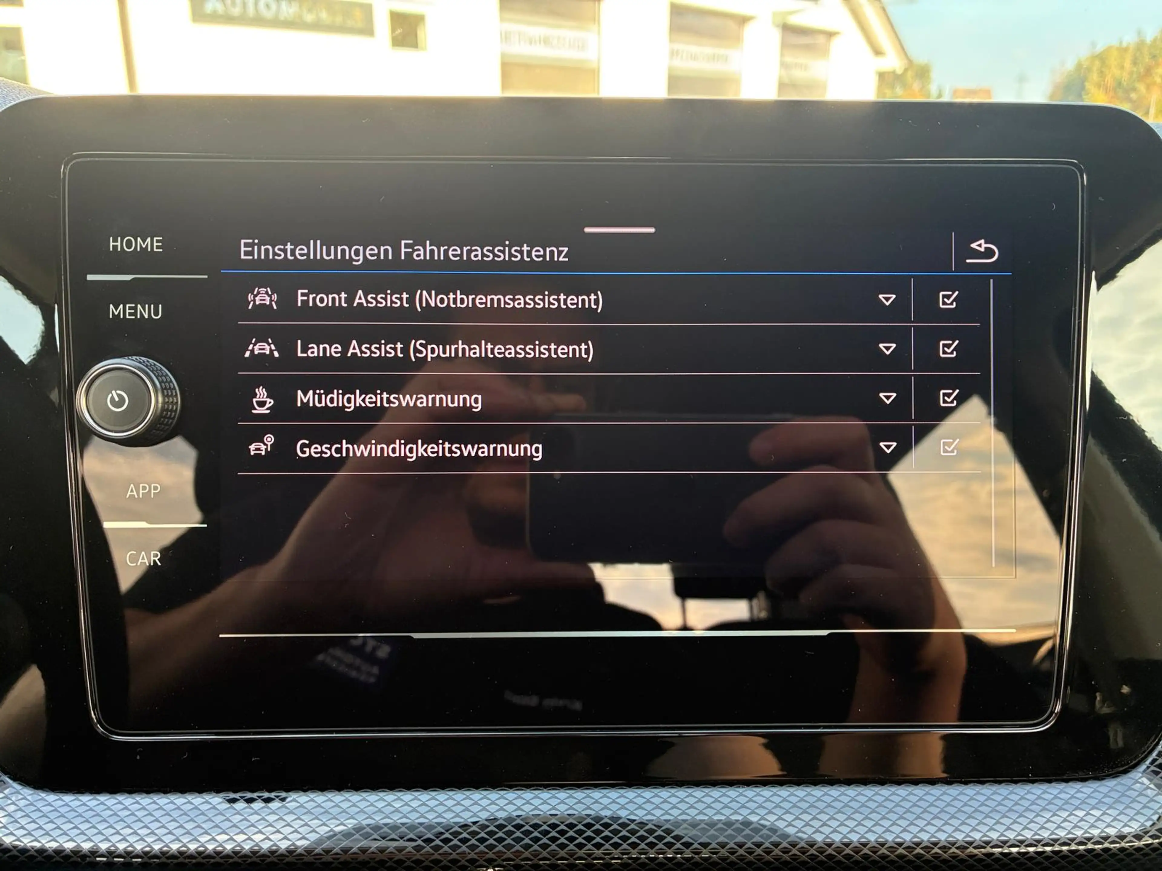 Volkswagen T-Cross 1.5 TSI DSG LIFE KAMERA SHZ LED APP-CONN — photo 25
