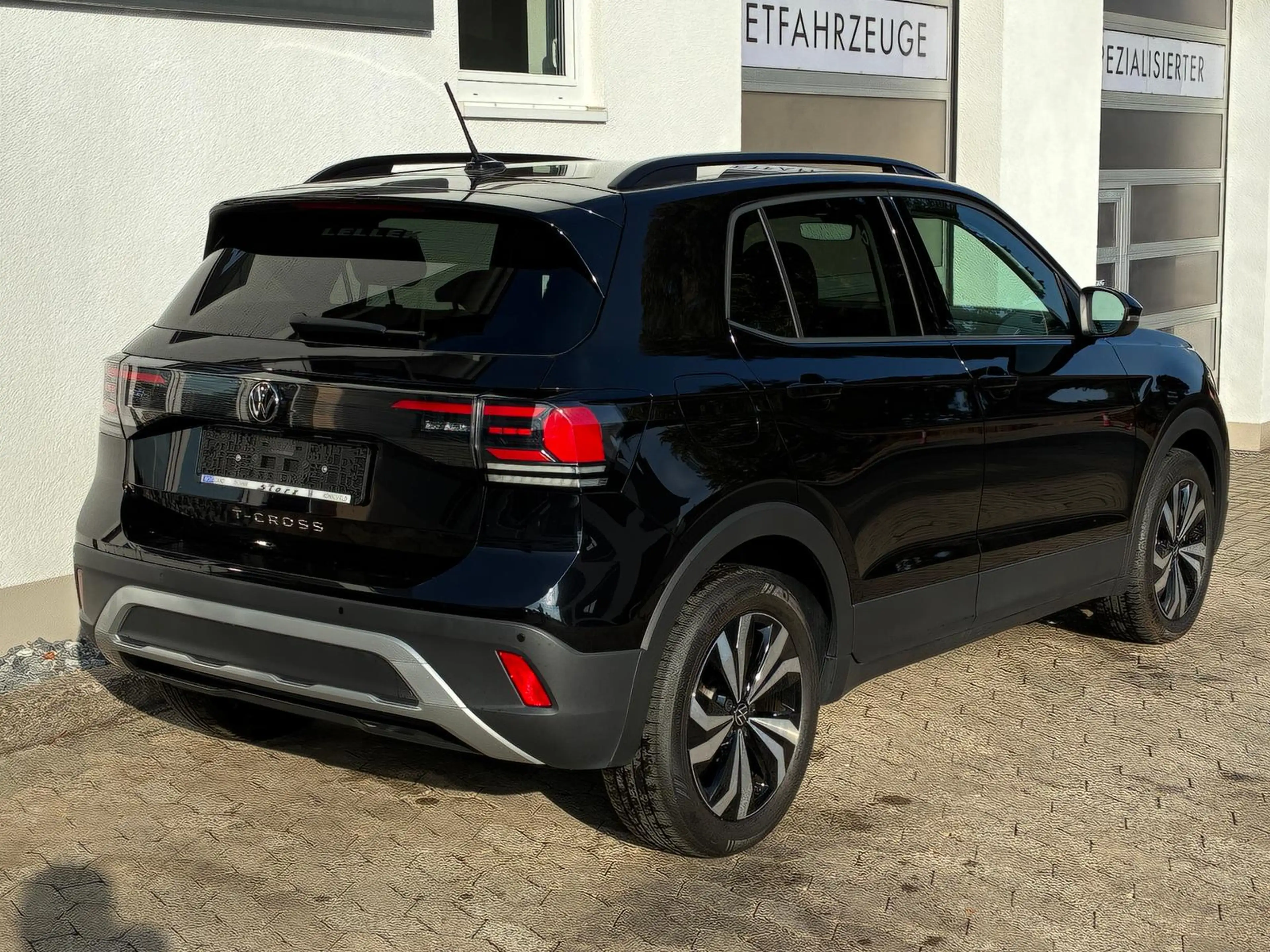 Volkswagen T-Cross 1.5 TSI DSG LIFE KAMERA SHZ LED APP-CONN — photo 5