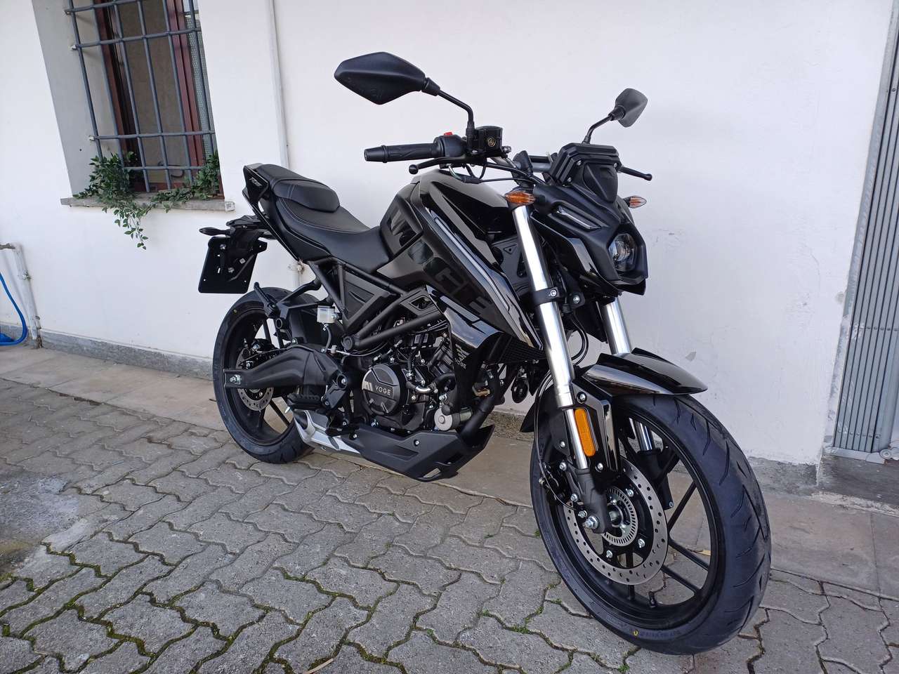 Voge Brivido VOGE BRIVIDO 125R BLACK