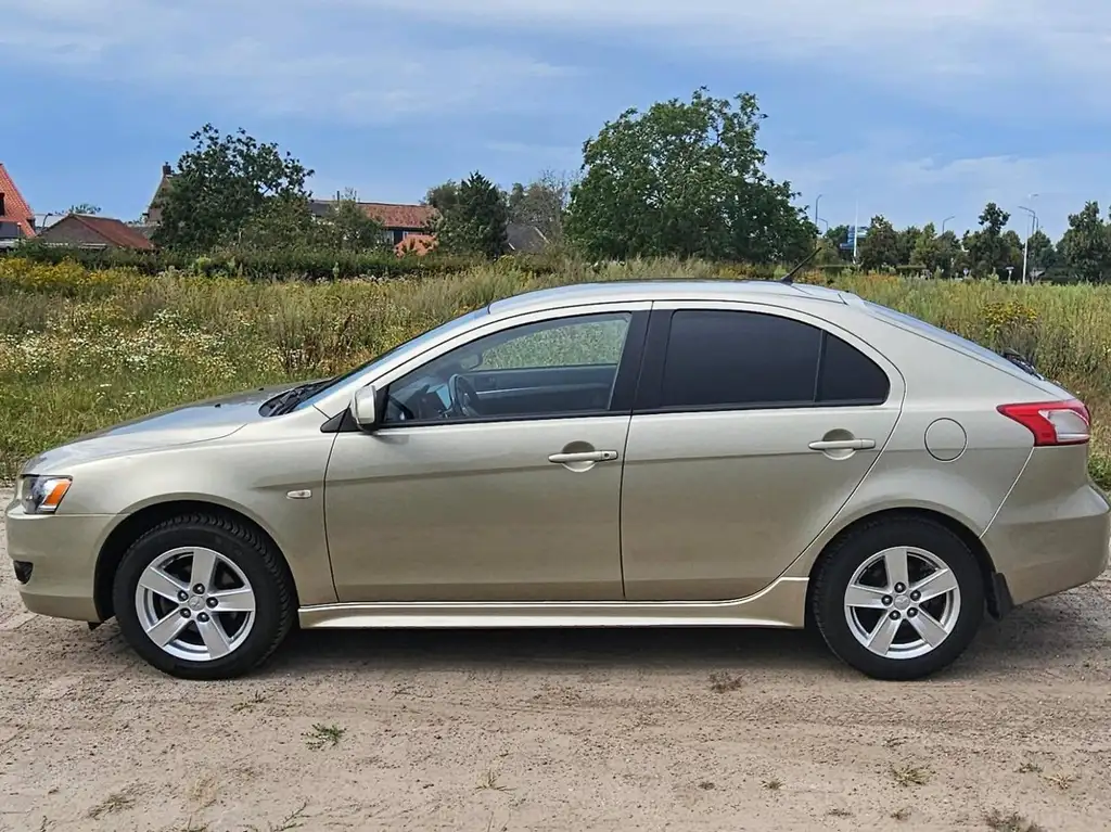 Mitsubishi Lancer 2010 из Европы — купить под ключ