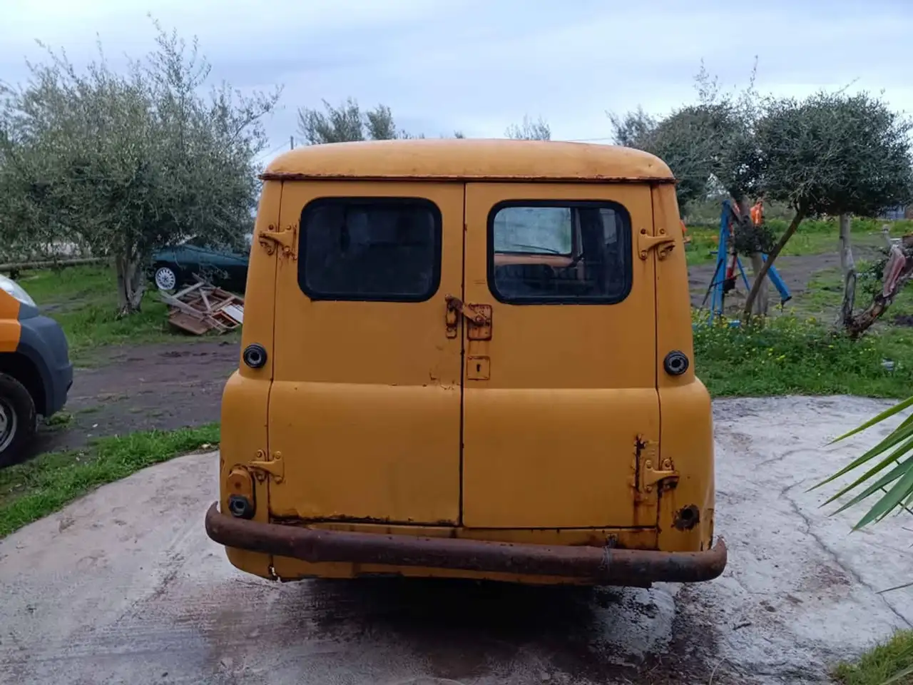 Bedford CA benzina, foto 12