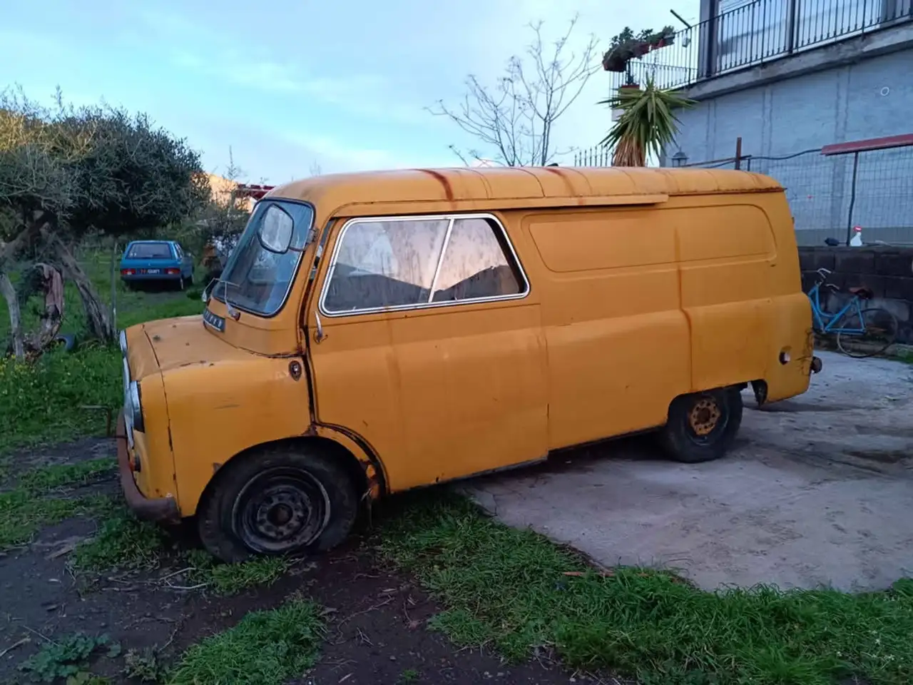 Bedford CA benzina, foto 2