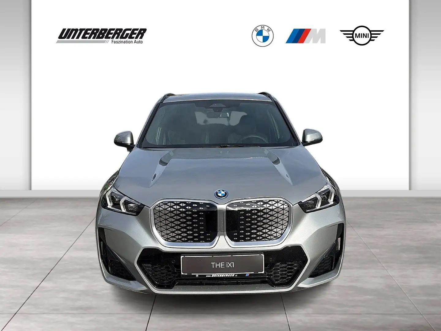 BMW iX1 eDrive20 M Sportpaket | Premium Paket Silber - 2