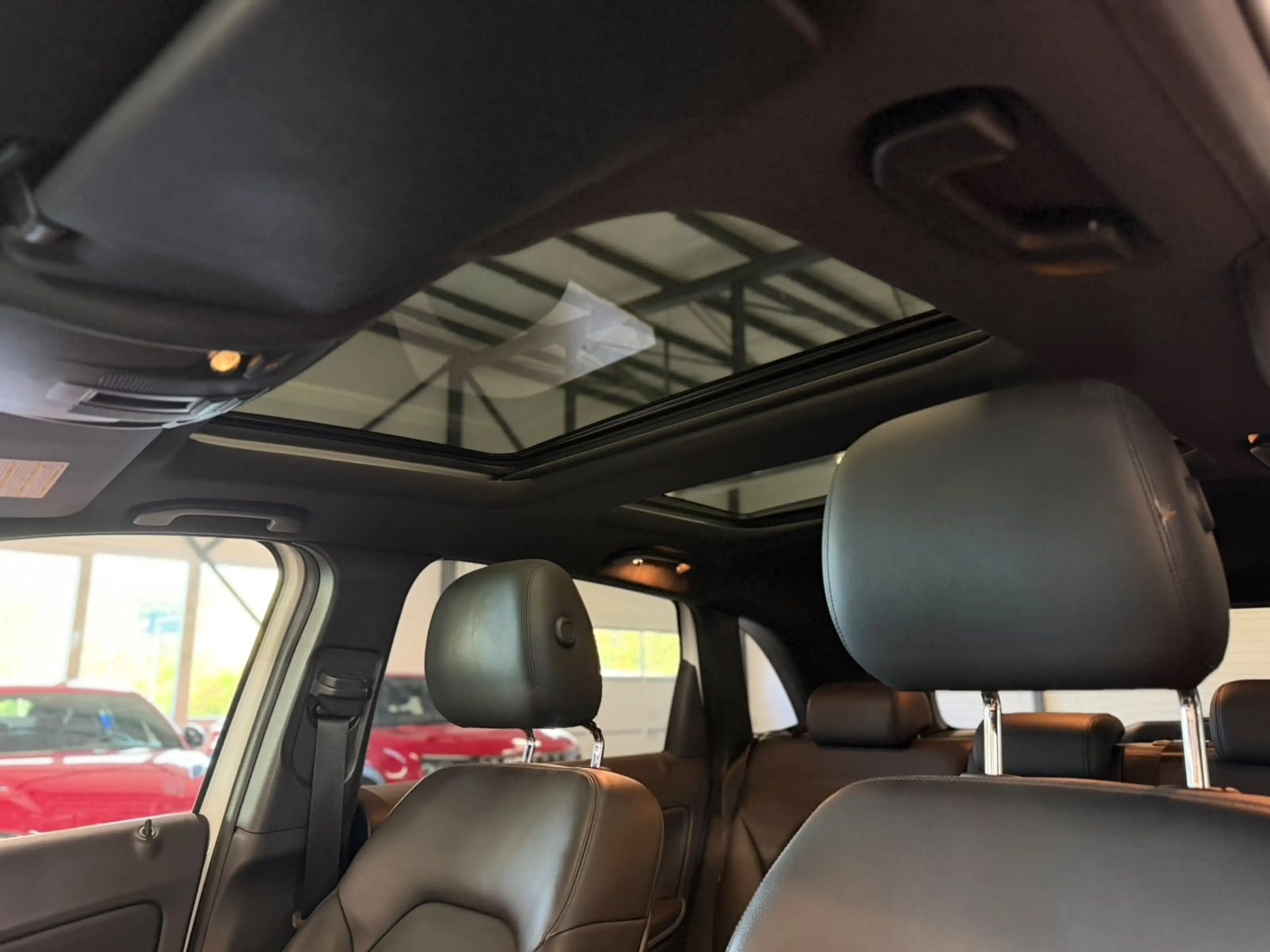 Mercedes-Benz B 200 Edition BI-XEN+NAVI+PANO+LEDER+KAM+SHZ+AHK — photo 12