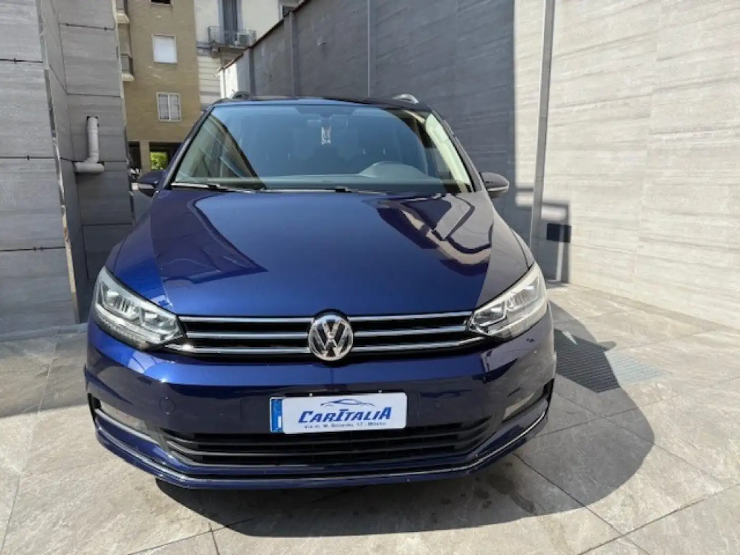 Volkswagen Touran 1.6 TDI 115 CV SCR DSG  BlueMotion Tech. 7 POSTI Bleu - 2