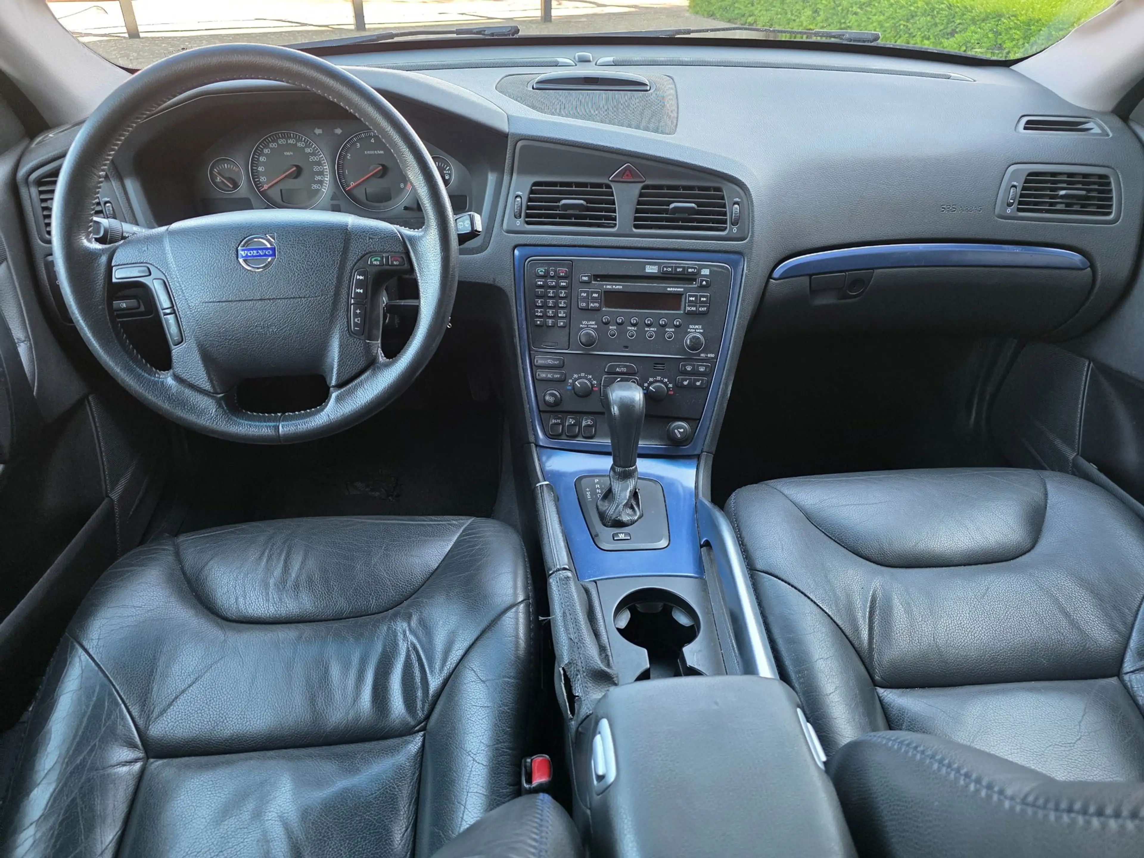 Volvo XC70 2.5 T Ocean Race, netto € 12.250, Youngtimer, bijt — photo 4