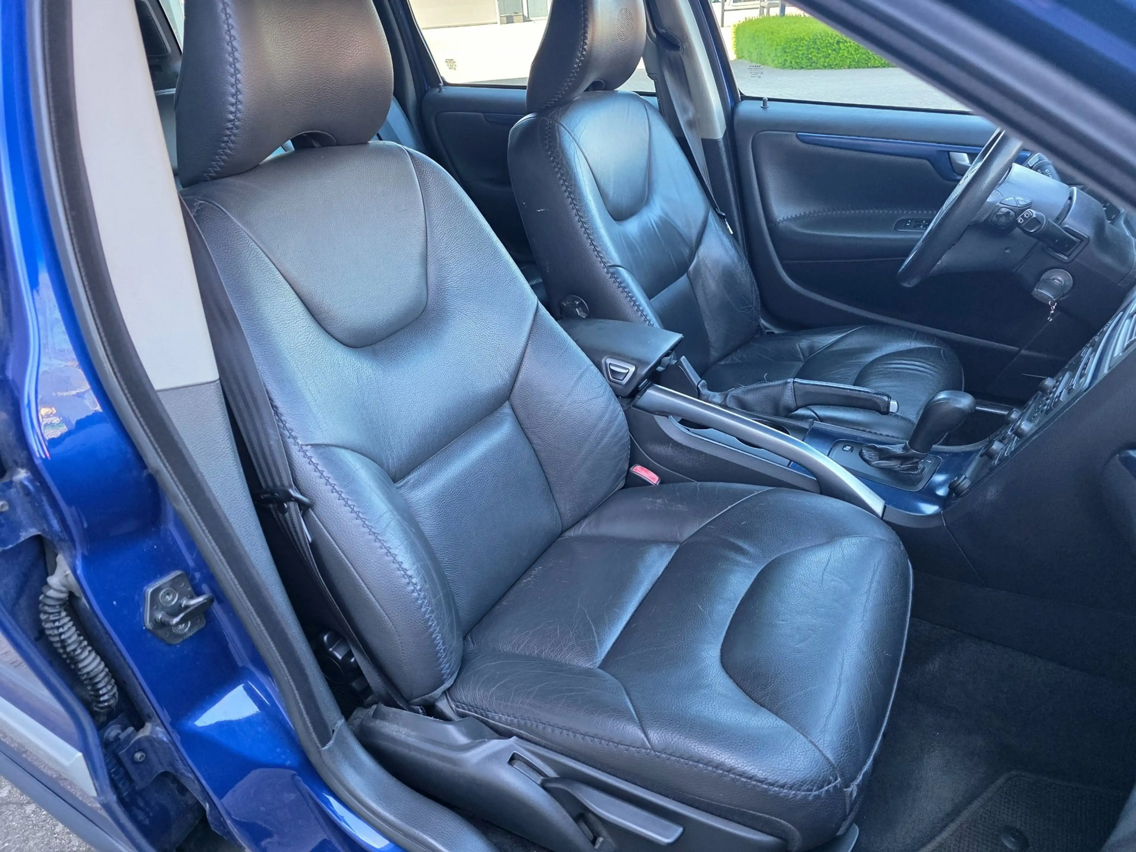 Volvo XC70 2.5 T Ocean Race, netto € 12.250, Youngtimer, bijt — photo 10