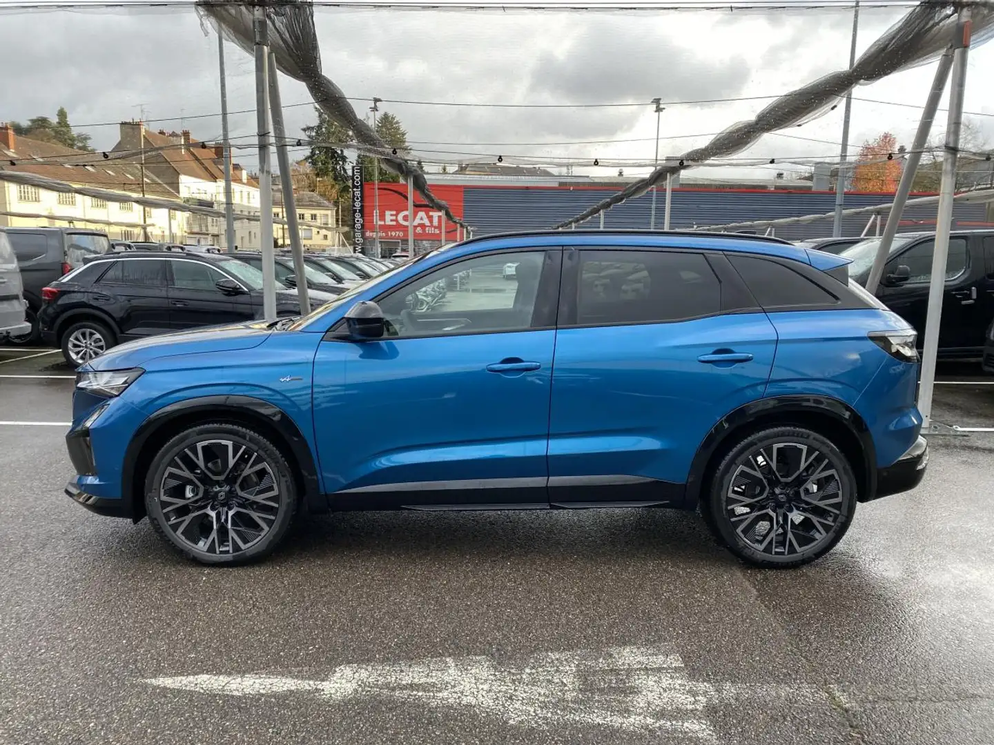 Renault Austral (2) 1.2 E-Tech Hybride 200 BVA multi-modes Esprit Alpine AVEC TOIT PANORAMIQUE Bleu - 2