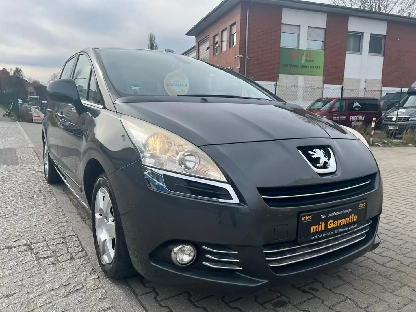 Peugeot 5008 Active,Schaltgetriebe,Klima,PDC,SHZ Grau - 1