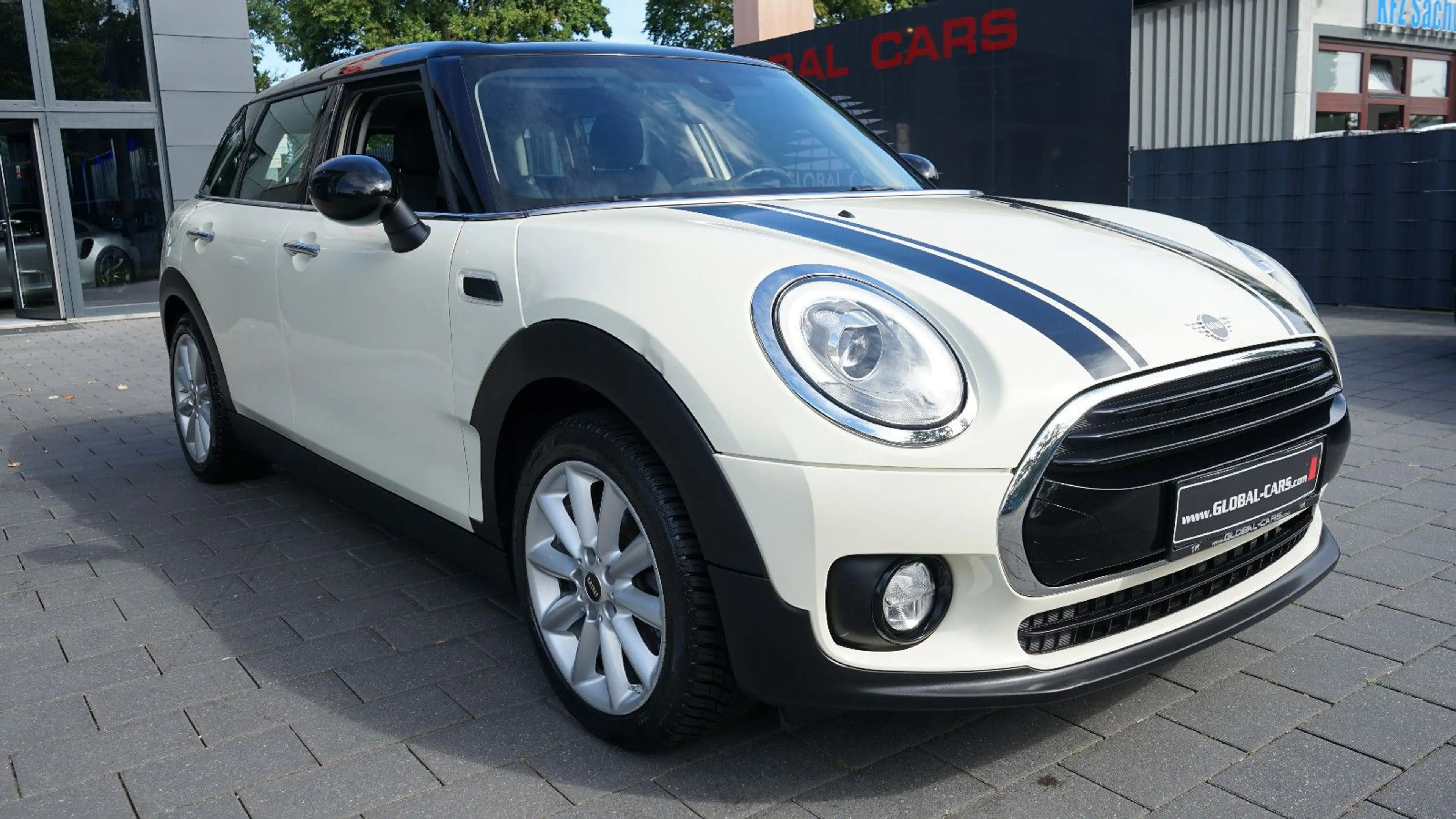 MINI Cooper D Clubman COOPER D CLUBMAN PEPPER*LED*DACH IN SCHWARZ — photo 11