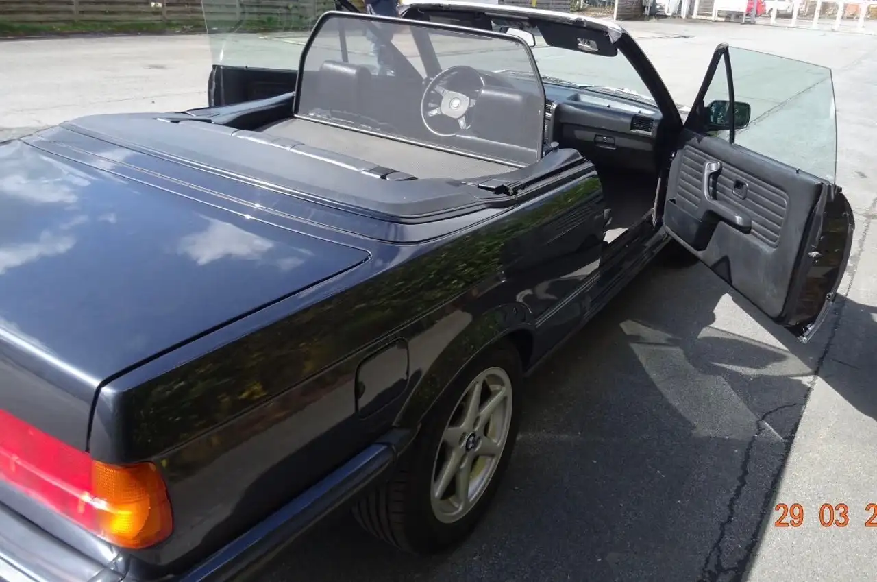 BMW 325i, foto 2