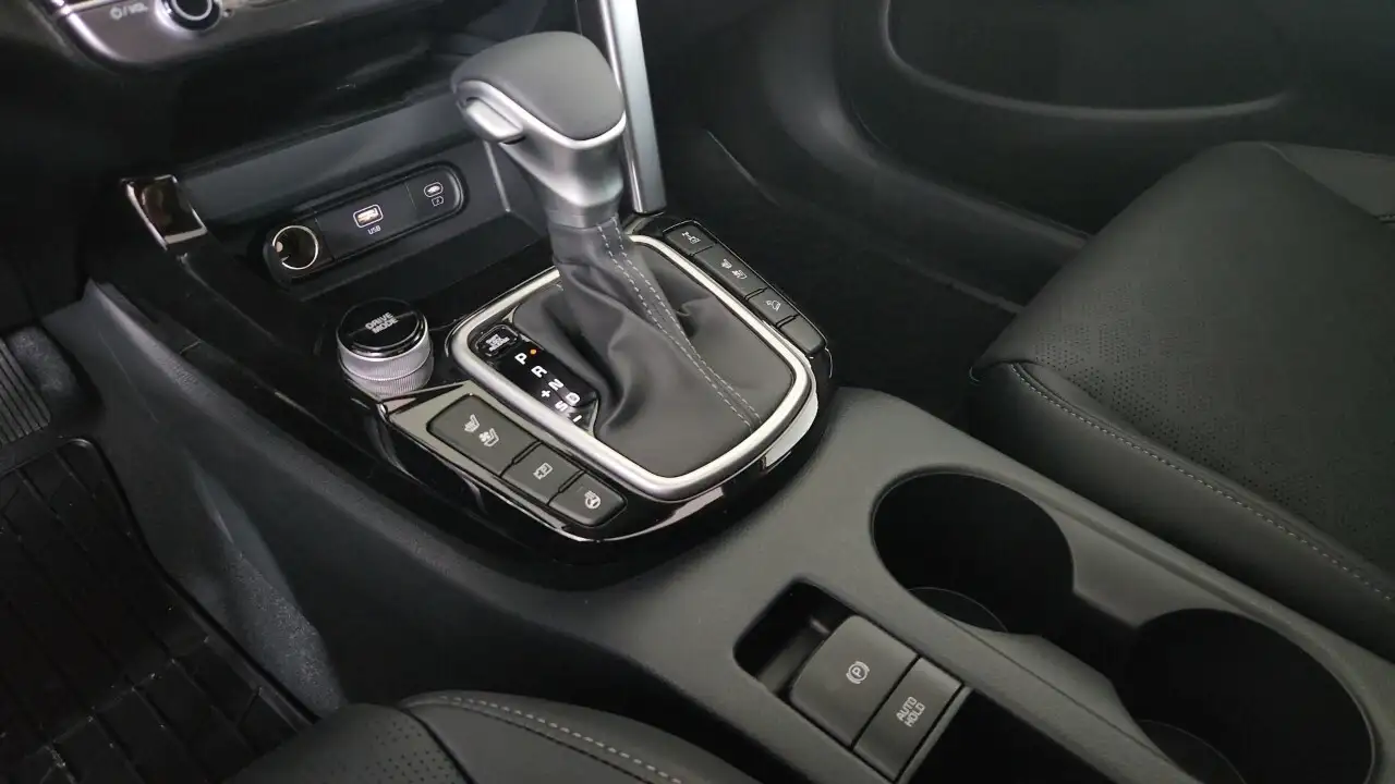 Kia Seltos снимка Kia Seltos