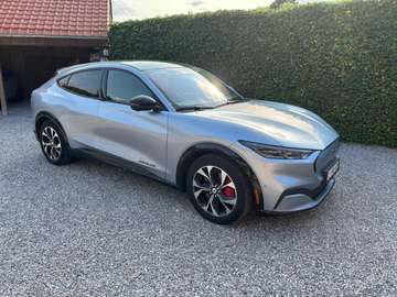 Mustang Mach-E AWD PREMIUM