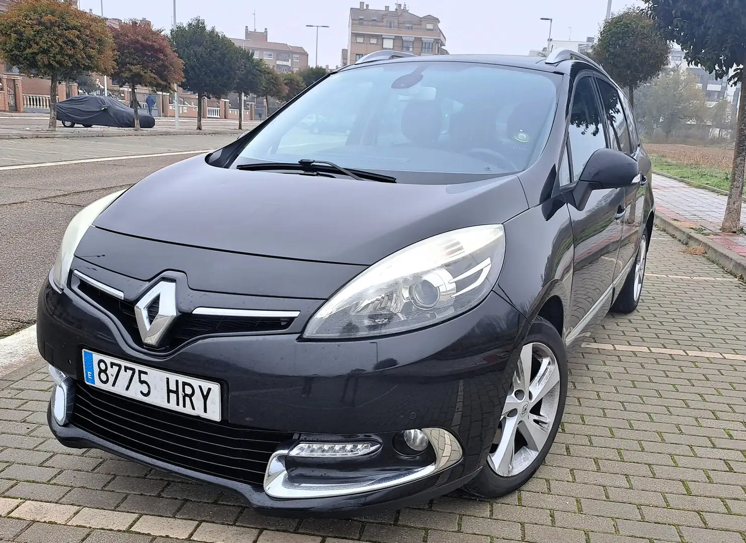 Renault Grand Scenic Renault Grand Scénic 1.6 dCi 130 CV - 7 plazas Negro - 1