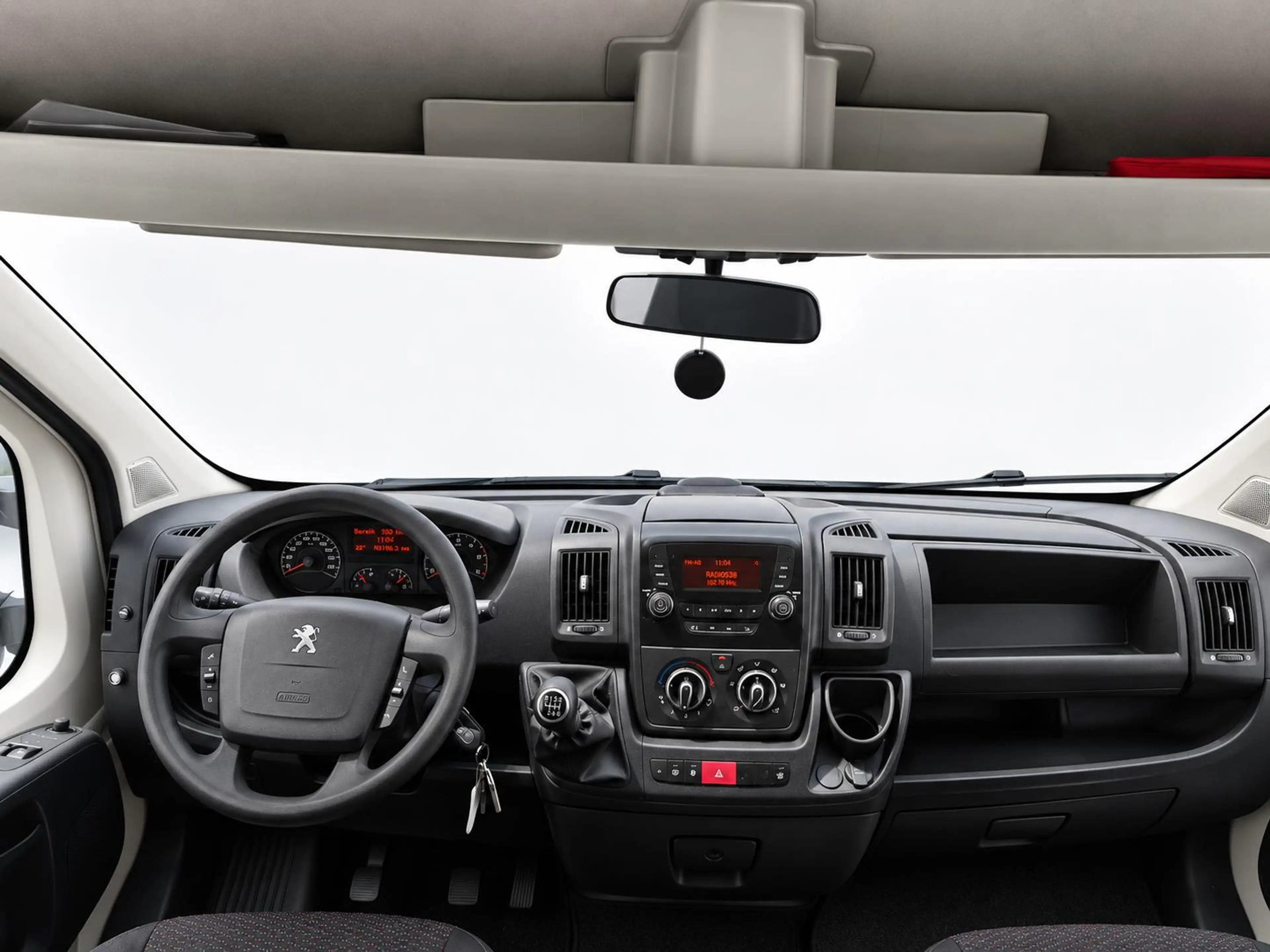 Peugeot Boxer 335 2.2 HDI L2,XR,DC| Laadbak|Airco|Zwaailamp| — photo 3