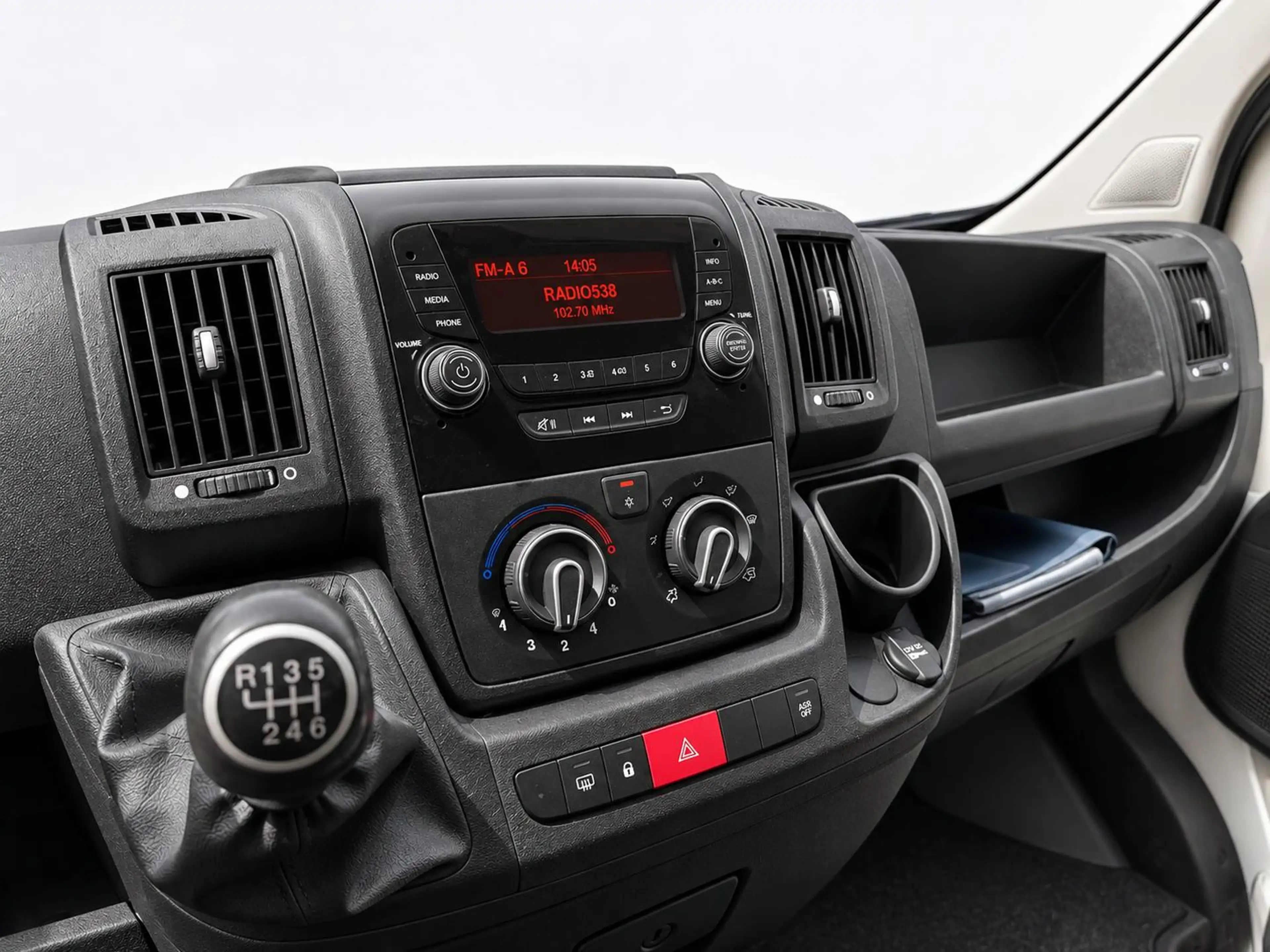 Peugeot Boxer 335 2.2 HDI L2,XR,DC| Laadbak|Airco|Zwaailamp| — photo 11