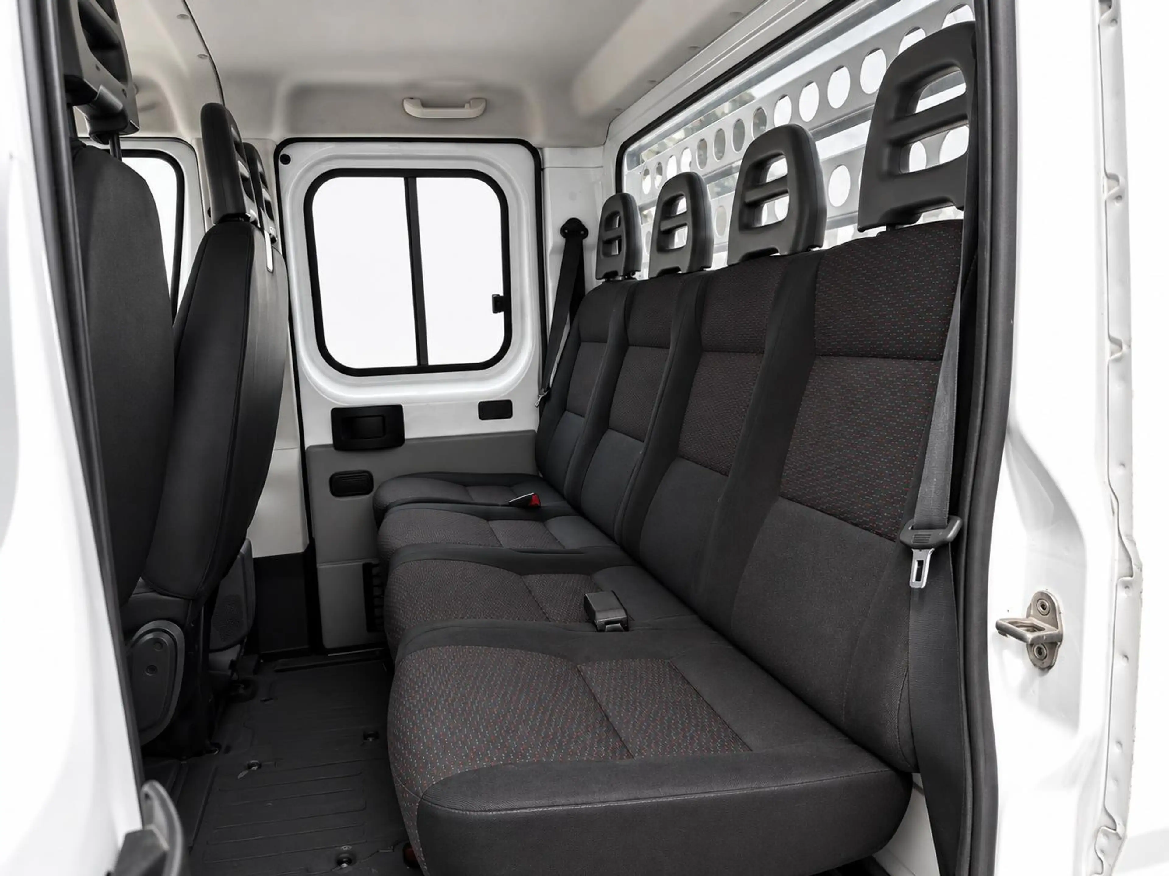 Peugeot Boxer 335 2.2 HDI L2,XR,DC| Laadbak|Airco|Zwaailamp| — photo 9