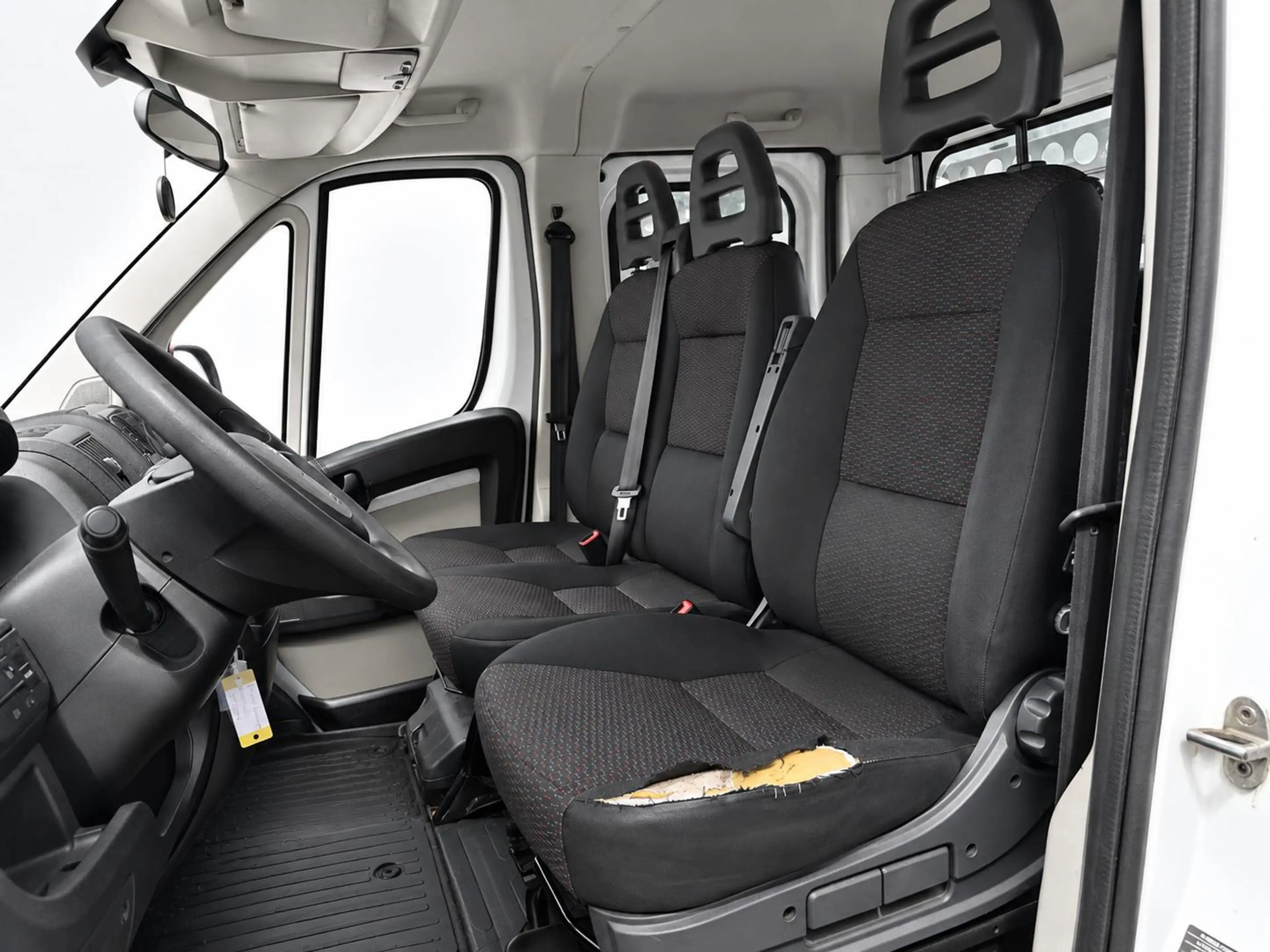Peugeot Boxer 335 2.2 HDI L2,XR,DC| Laadbak|Airco|Zwaailamp| — photo 2