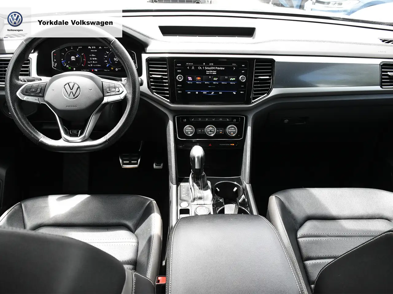Volkswagen Atlas снимка Volkswagen Atlas