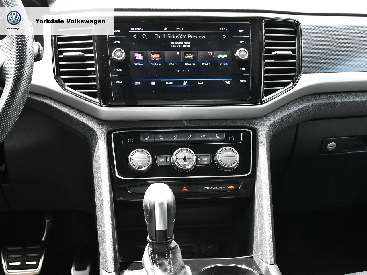 Volkswagen Atlas снимка Volkswagen Atlas