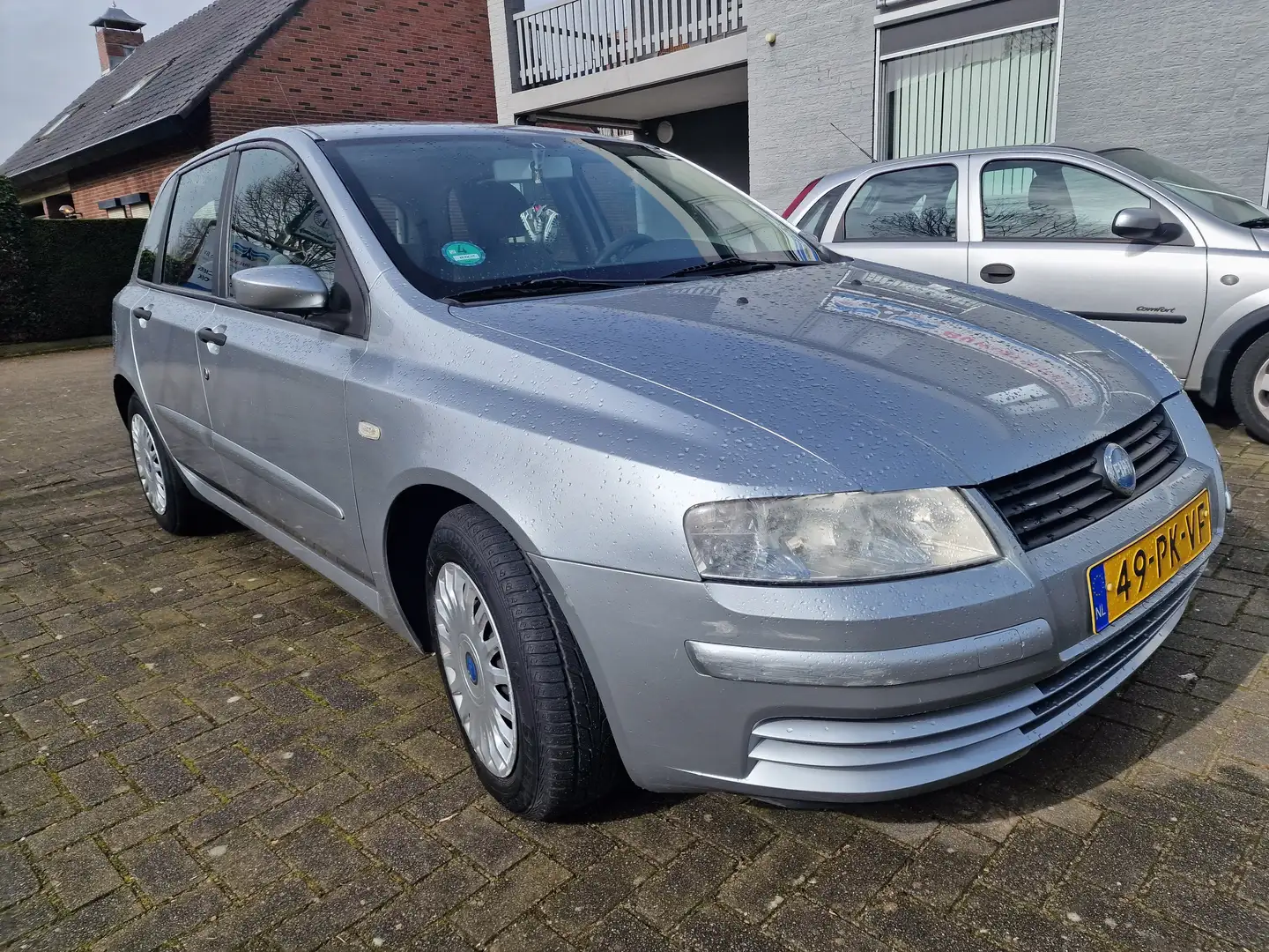 Fiat Stilo 1.6-16V Active Zilver - 1