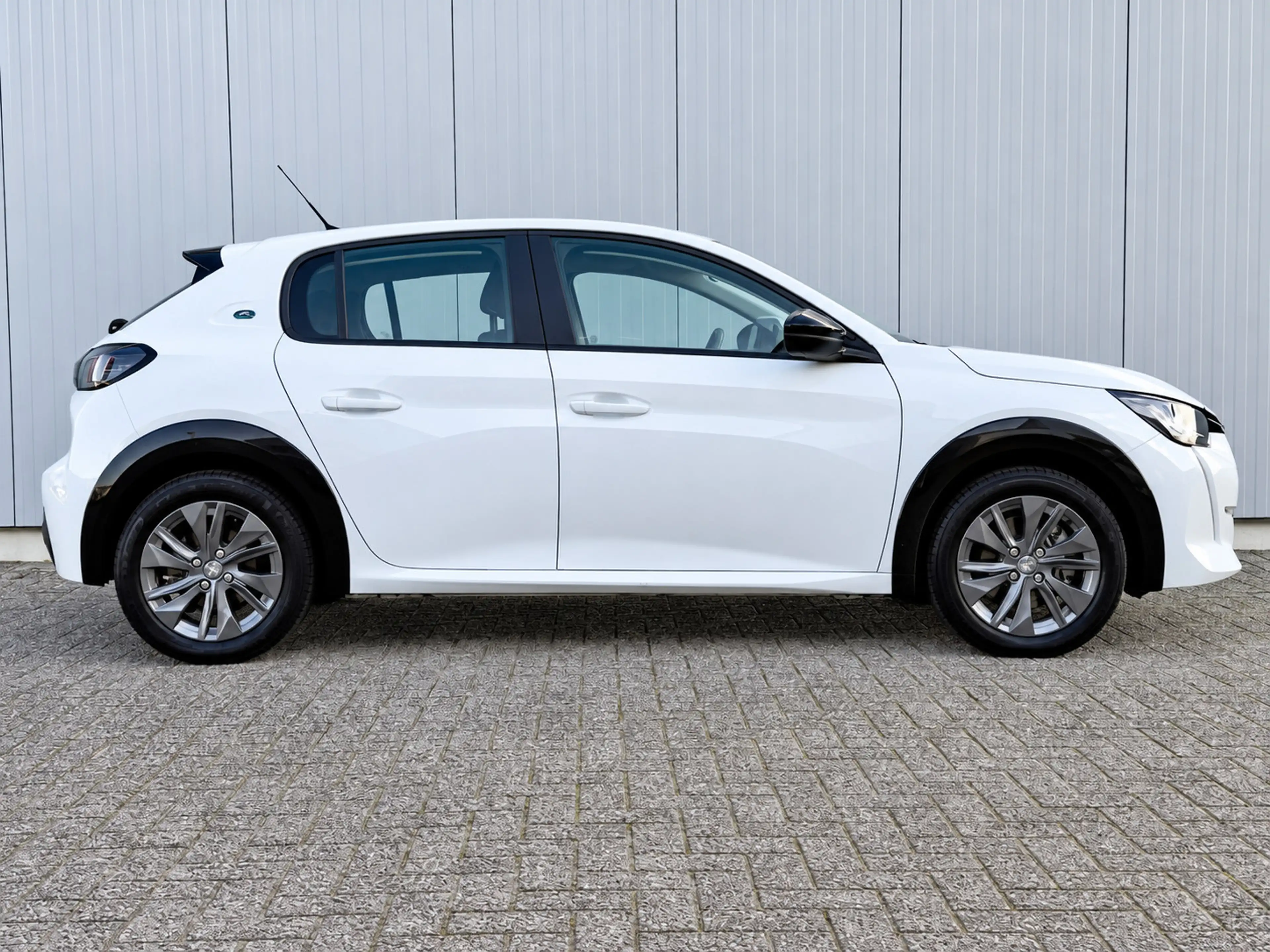Peugeot e-208 50kWh | Warmtepomp | LED | 11kW — photo 6