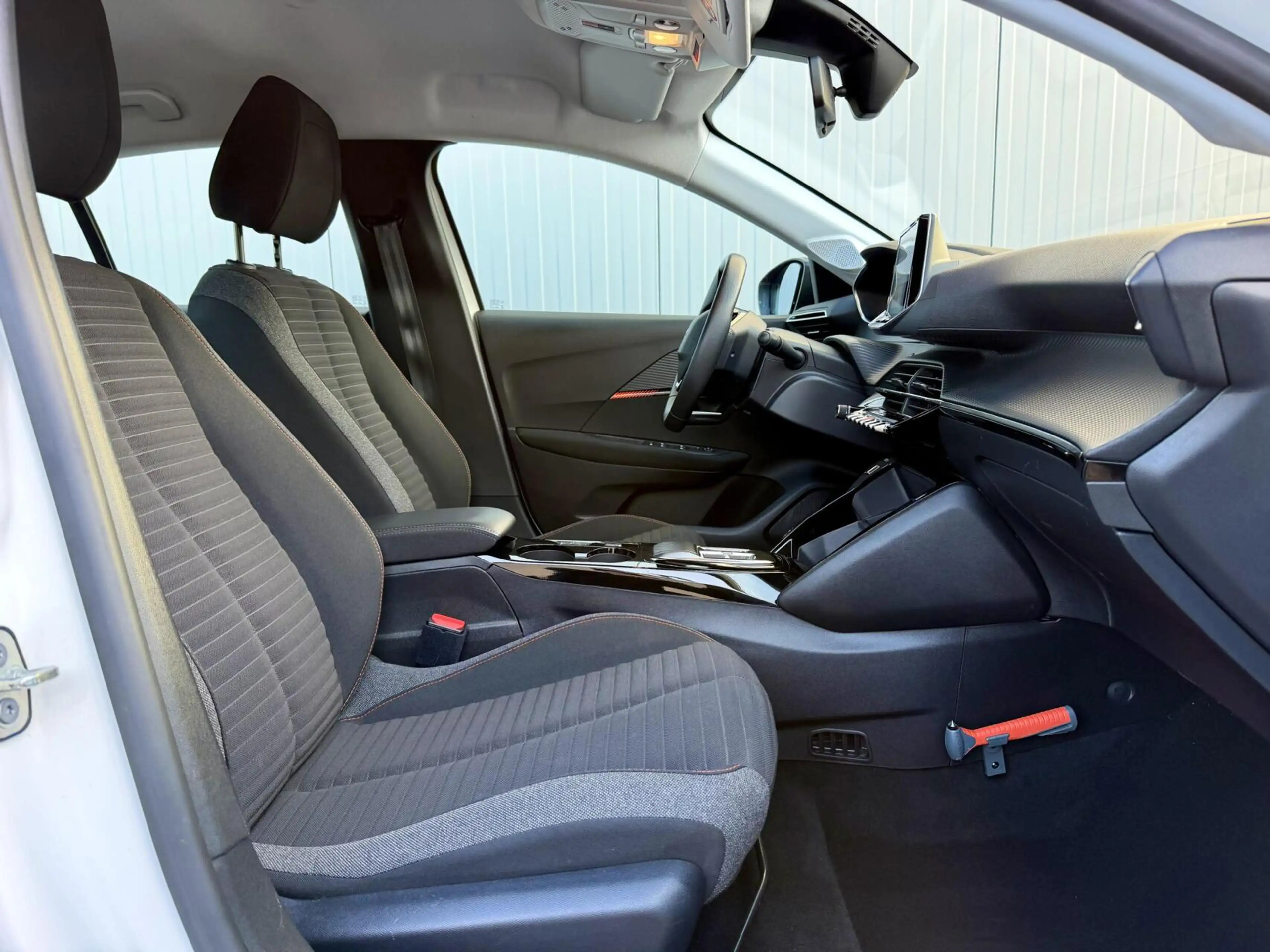 Peugeot e-208 50kWh | Warmtepomp | LED | 11kW — photo 12